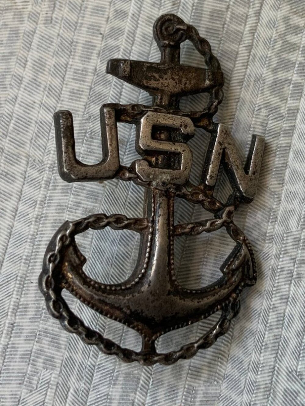 VINTAGE WWII US NAVY STERLING SILVER FOULED ANCHOR SWEETHEART PIN USN